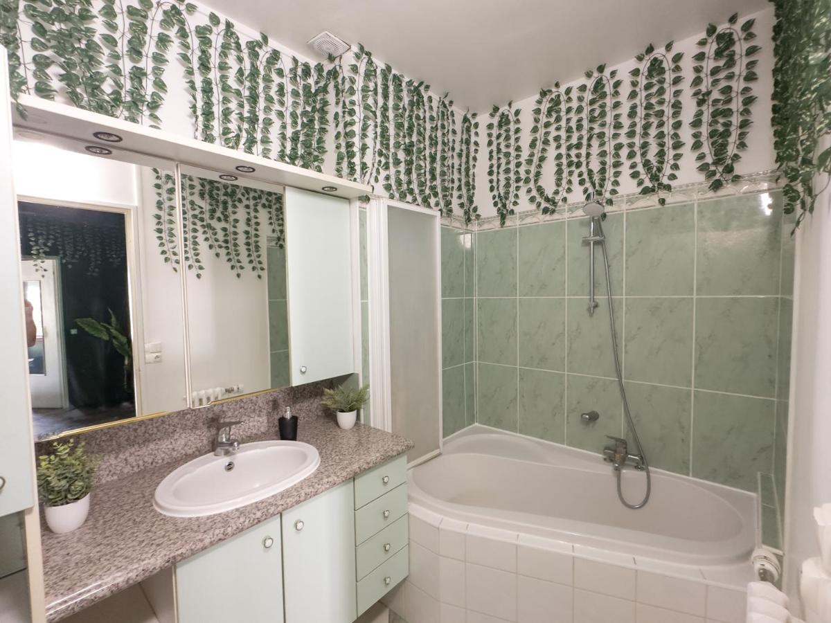 Jungle Urbain- Sauna - Cine - Hamac - Hyper Centre อาเมียงส์ ภายนอก รูปภาพ